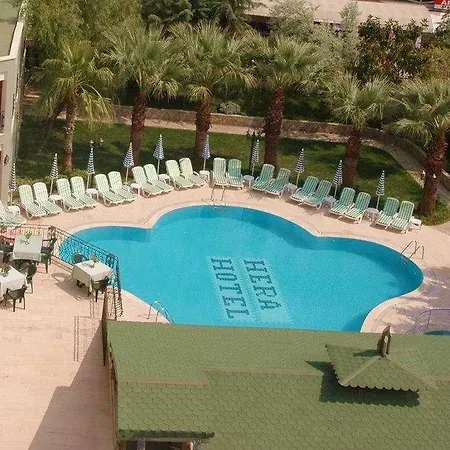 Hera Hotel 2*