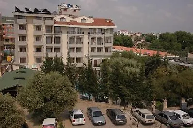 Hera Готель